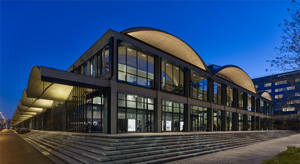 Station F. Luce pour le plus grand campus de start-up au monde